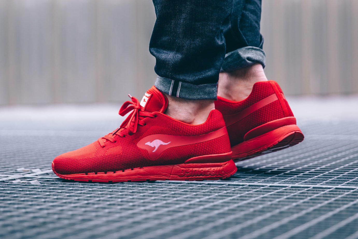 kangaroos-coil-r1-woven-flame-red-1
