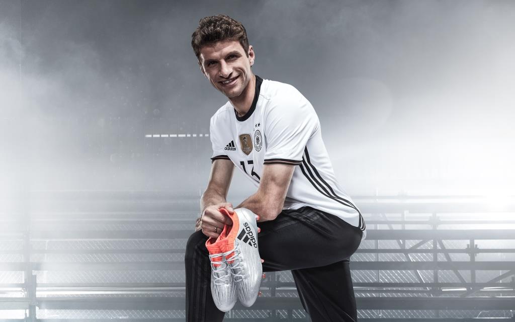 adidas_Mercury_Pack_DFB_Team_1