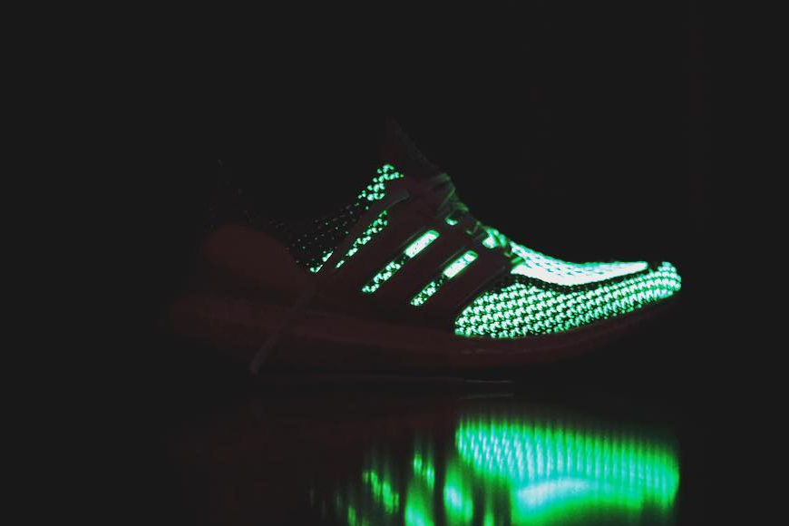 adidas-ultra-boost-glow-in-the-dark-02