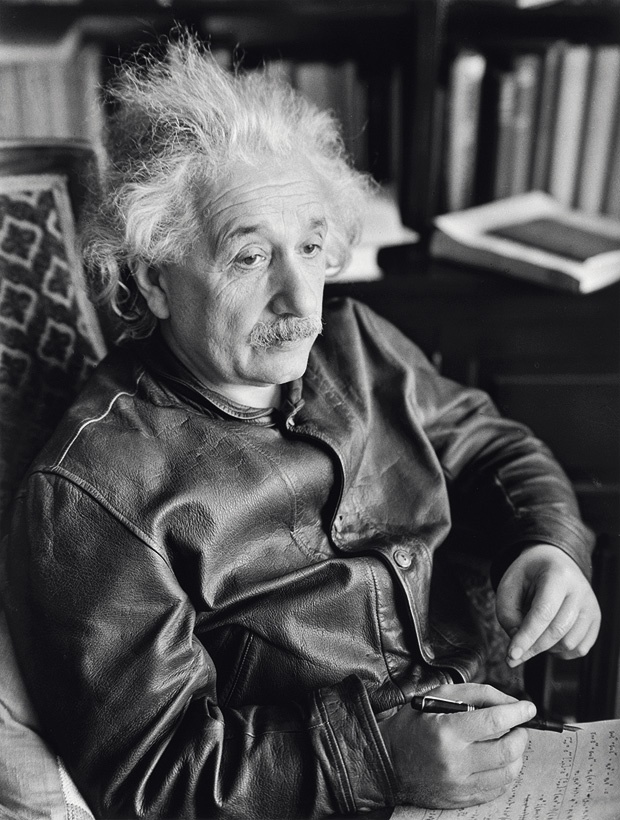 Einstein_Photo_by_Lotte_Jacobi