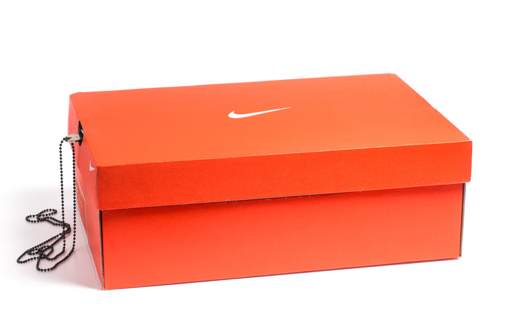 nike-shoe-box-safe-00041