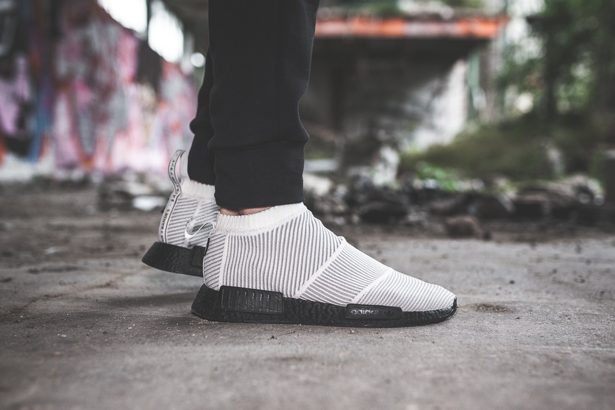 Adidas nmd cs1 white grey hotsell